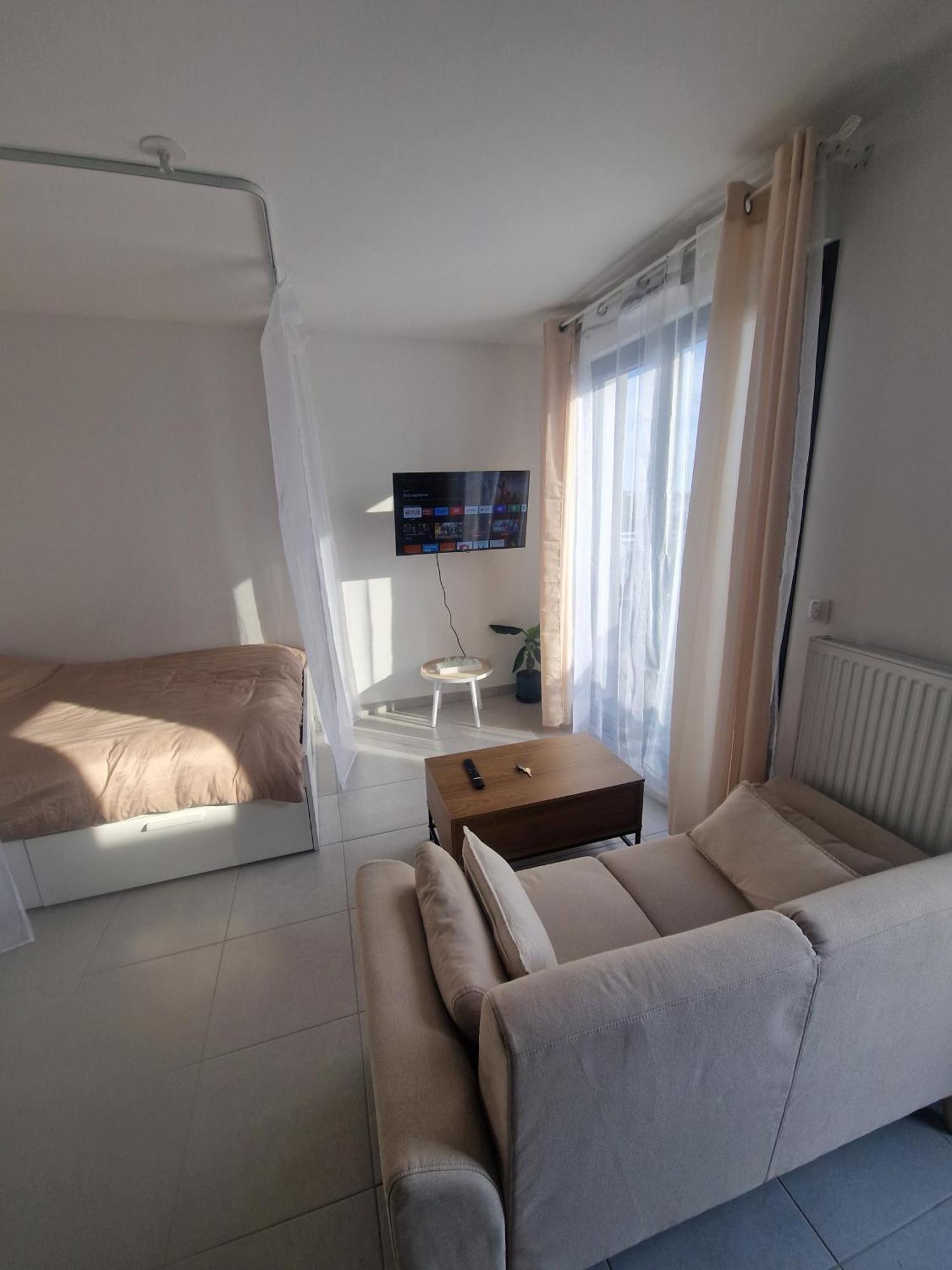 Le Cosy Apartment Epinay-sur-Seine